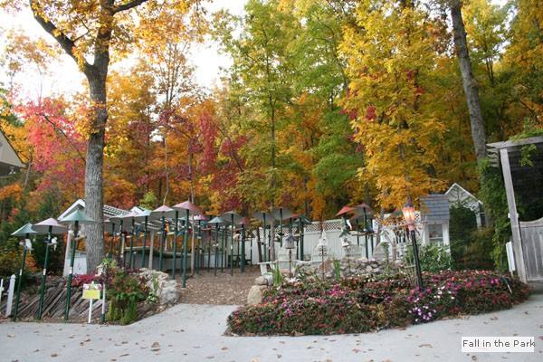 Fall In The Park Parrot Mountain And Gardens